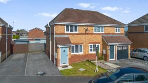 40, Fieldfare Close, Warrington WA3 2GN