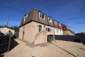 4, Brooklands, Chippenham SN15 5BA