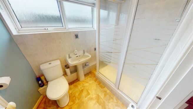 Central Drive Bathroom