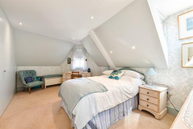 Bedroom 2.jpg