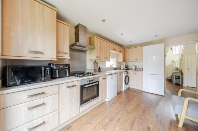 21, Harbin Close, Yeovil, Somerset, BA21 photo 4