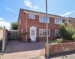 9, Ithica Close, Hayling Island PO11 9DU