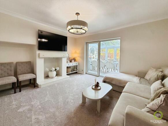 3 bed Semi-Detached for sale Image 4
