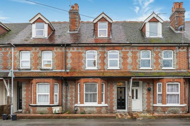 2-bed terraced on Kensington Road, Reading, £415,000