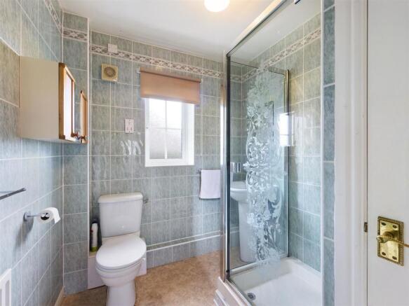 Shower WC.jpg