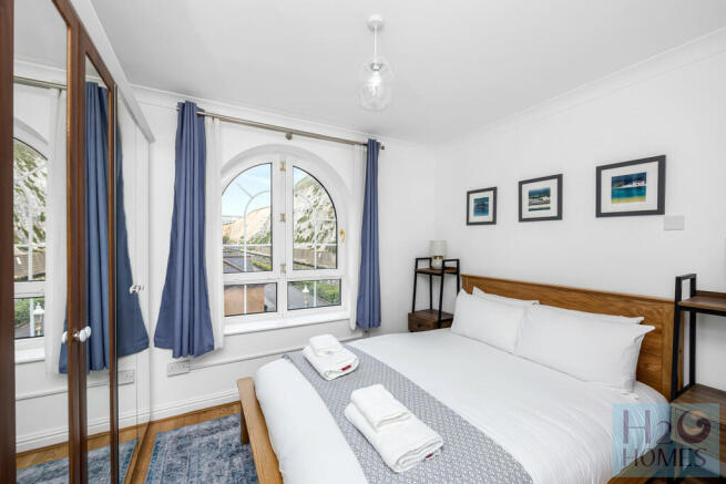 Mariner's Quay, 1...