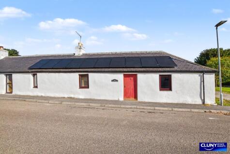 Main Street, Urquhart