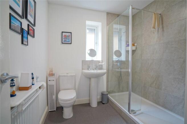 2 bed Bungalow for sale Image 11