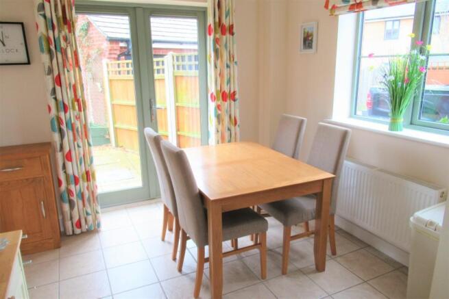 KITCHEN-DINER