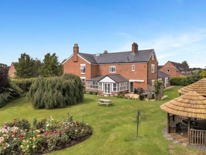 Wood Farm, Middlewich Road, Woolstanwood, Crewe