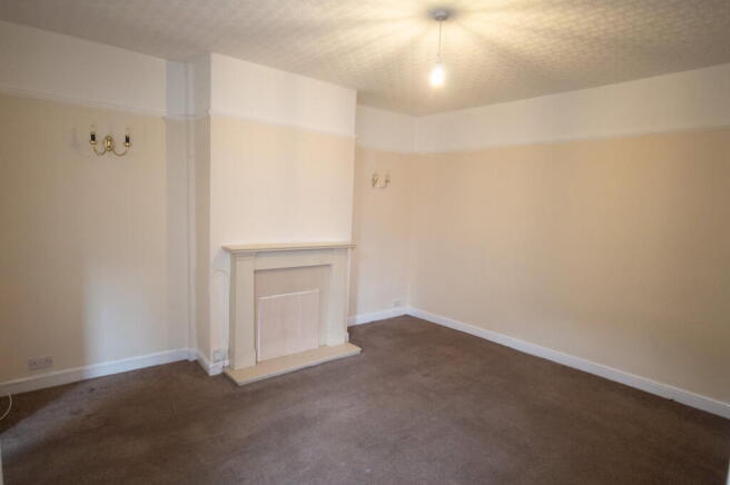 2 bed End of Terrace to rent Image 6