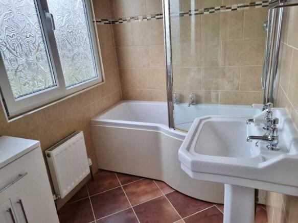 3 bed Detached Bungalow for sale Image 11