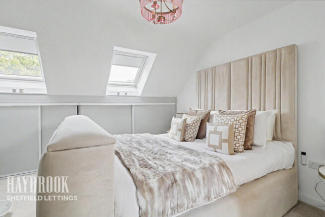 4 bed Semi-Detached to rent Image 10