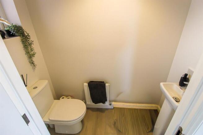 2 bed Town House for sale Image 7