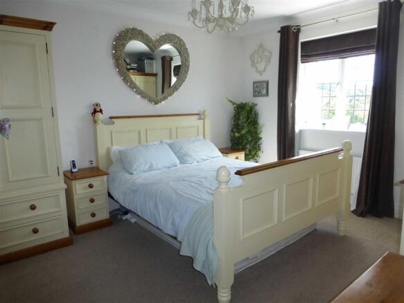 BEDROOM 1