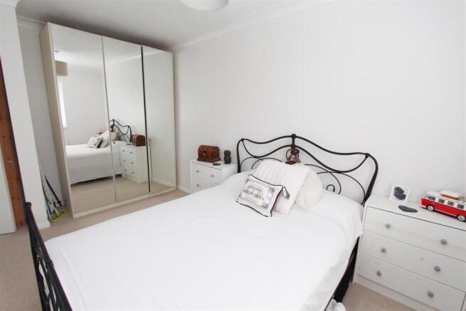 BEDROOM1.2.jpg