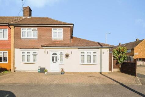 Cherwell Grove, South Ockendon, Essex, RM15