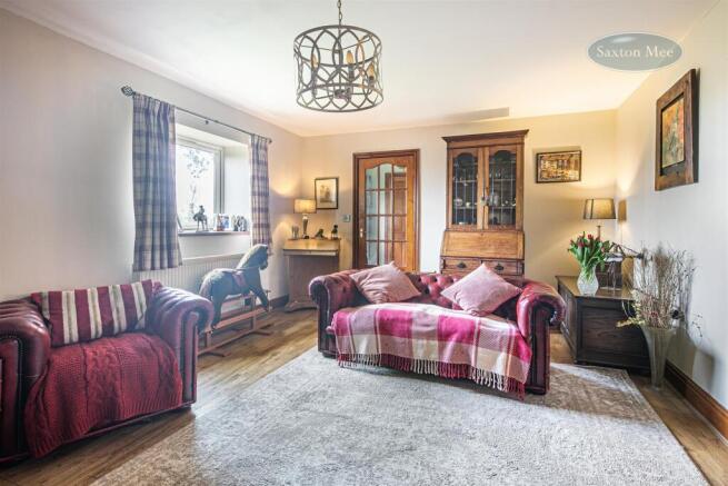 4 bed Barn Conversion for sale Image 4