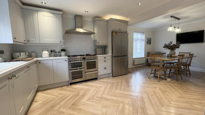 Kitchen/dining ro...