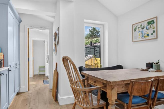 3 bed Terraced for sale Image 10