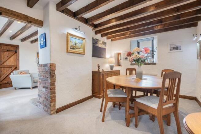 4 bed Cottage for sale Image 5