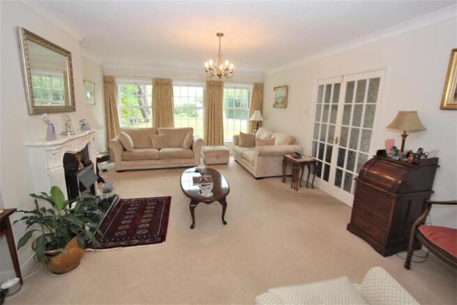 Living Room.jpg