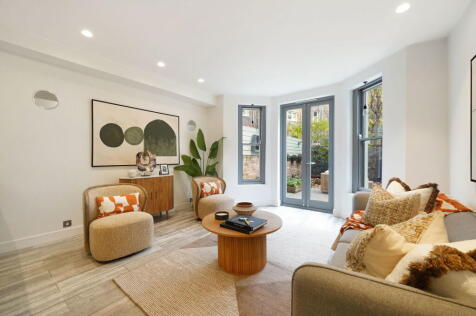 Sinclair Gardens, London, W14