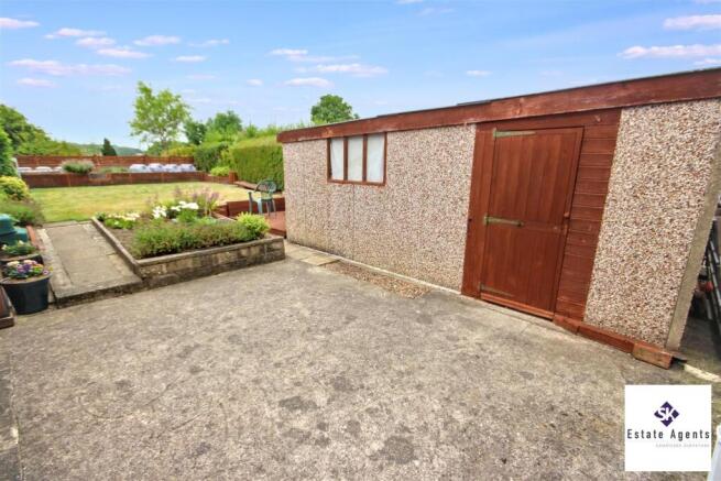 3 bed Semi-Detached for sale Image 12
