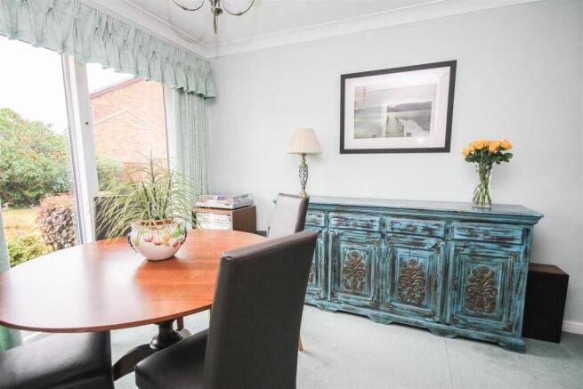 dining room.JPG