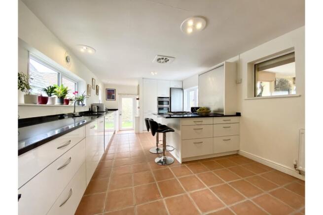 Kitchen/Breakfast