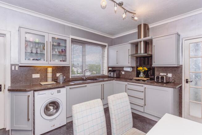 Dine-In Kitchen