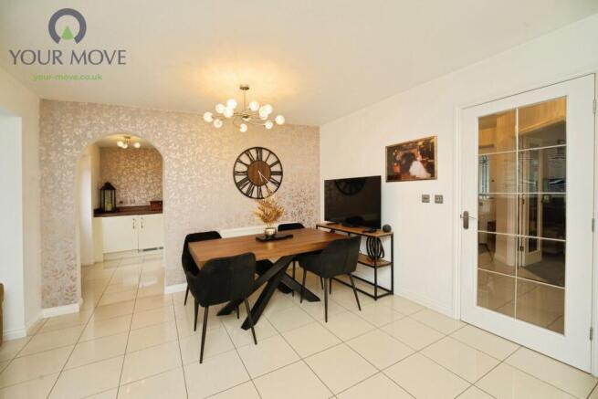 4 bed Detached for sale Image 7