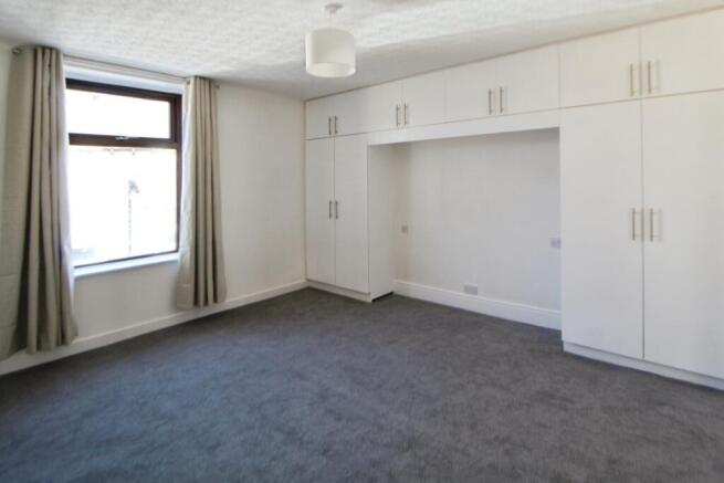 2 bed Terraced for sale Image 6