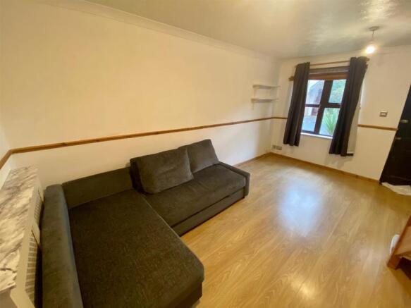 lounge 3.jpg