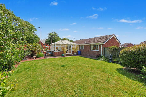 Pewit Close, Holmewood, Chesterfield