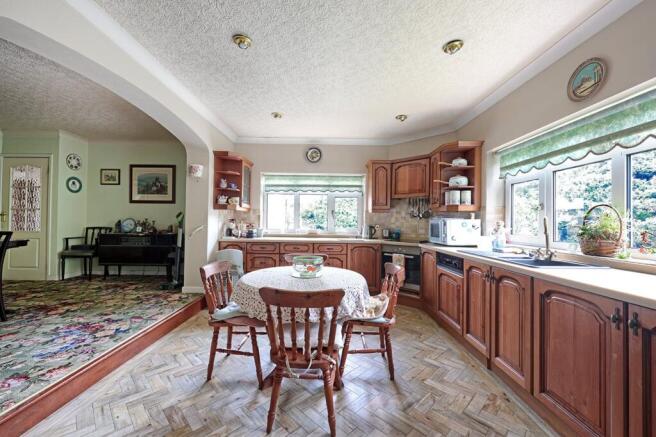 3 bed Detached Bungalow for sale Image 7