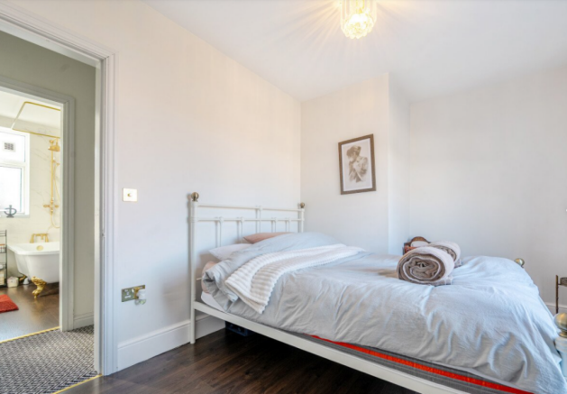 Bedroom 1.2