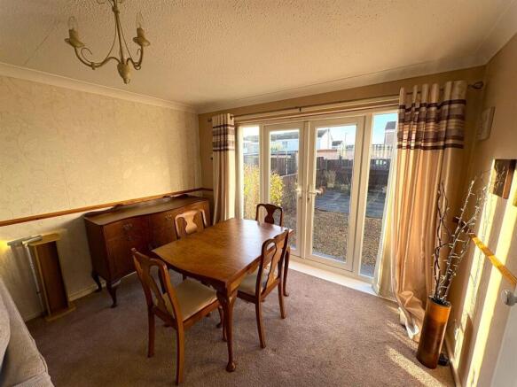 3 bed Terraced for sale Image 6
