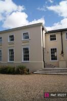 2, Digswell House, Monks Rise, Welwyn Garden City AL8 7NX