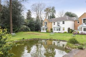 37, Fairlawn, Hall Place Drive, Weybridge KT13 0AY