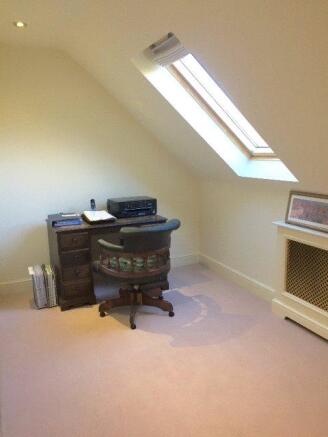 7th Double Bed/Study