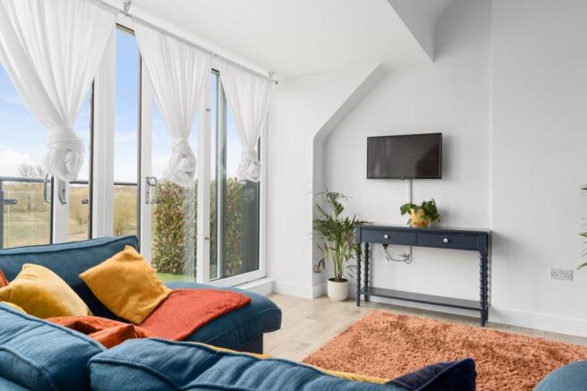 Kitchen / Living Area