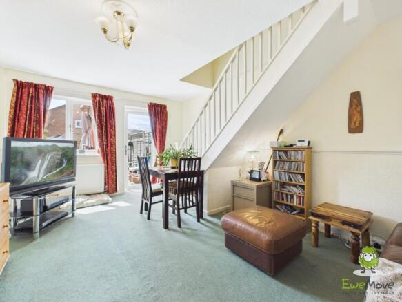 EweMove Estate Agents Basingstoke - Brookvale Clos
