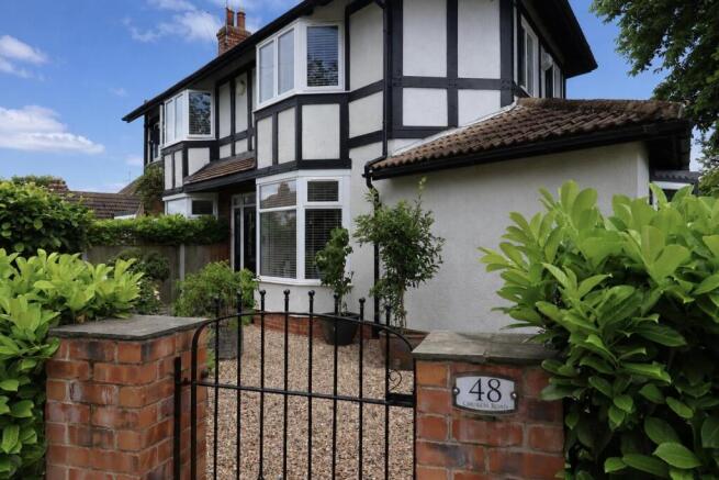 3 bed House for sale Image 4