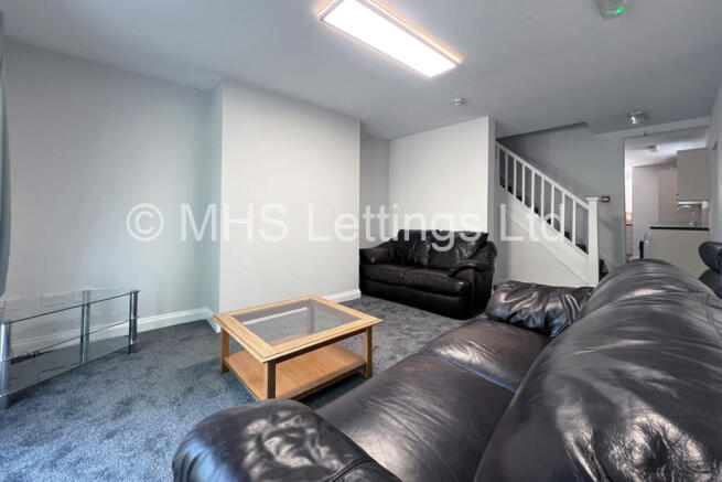5 bed Terraced to rent Image 3