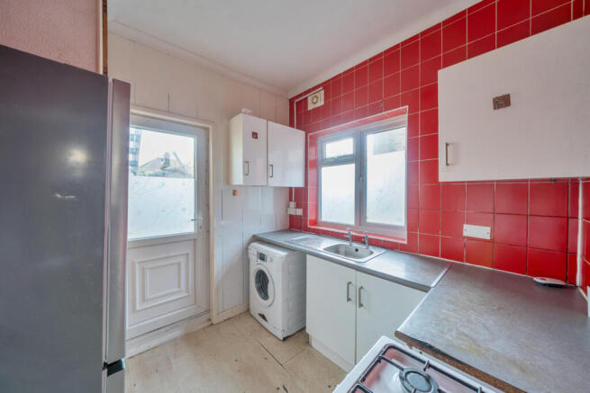 1435156-4-69c40f8...