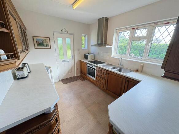 Kitchen v1 Heathcote.jpg