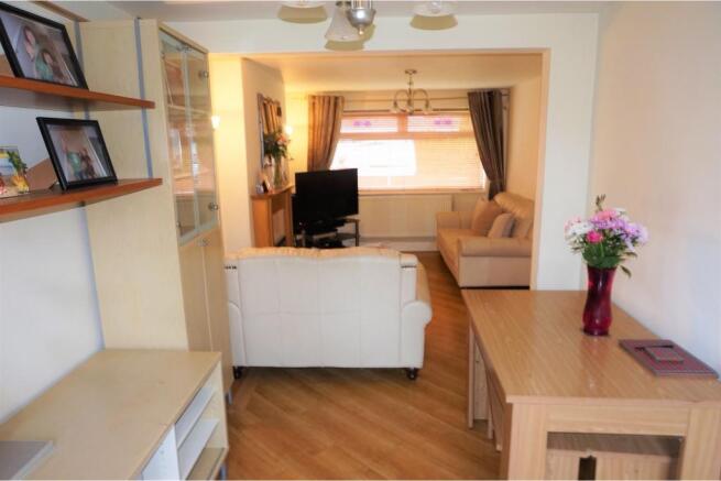 Lounge/Dining Room