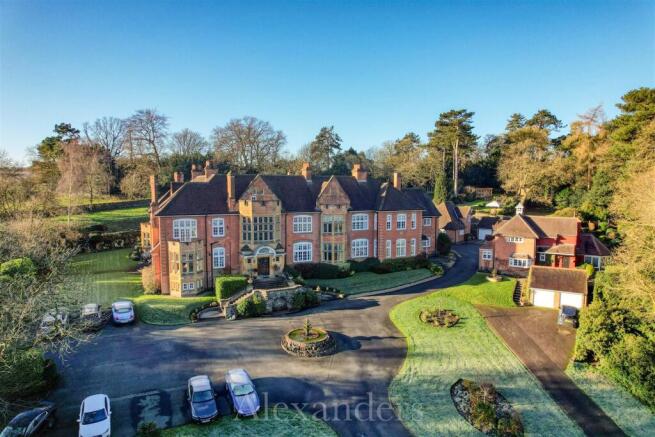 16 Swithland Court-01.jpg