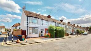 35, Thurlow Gardens, Wembley HA0 2AH